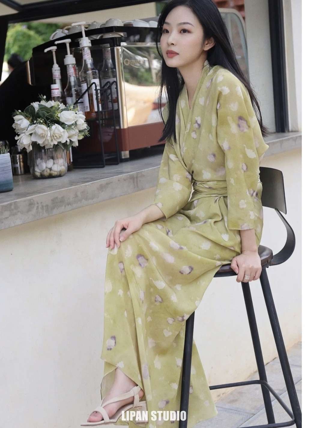 发货中 小众设计 晕染绿色复古高腰不对称天丝围裹式系带连衣裙女