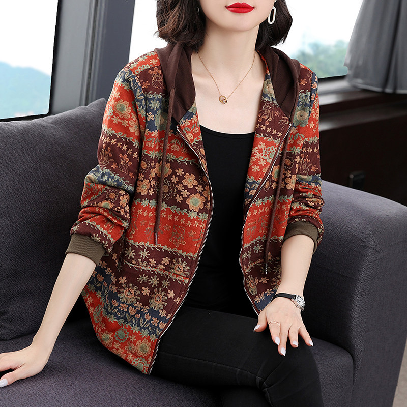 时尚妈妈秋装风衣短款中年女宽松夹克外套中老年洋气外搭连帽上衣