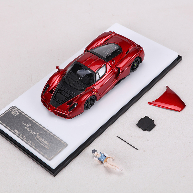 King Model 1:64 恩佐enzo带人偶 可开后盖合金车模型