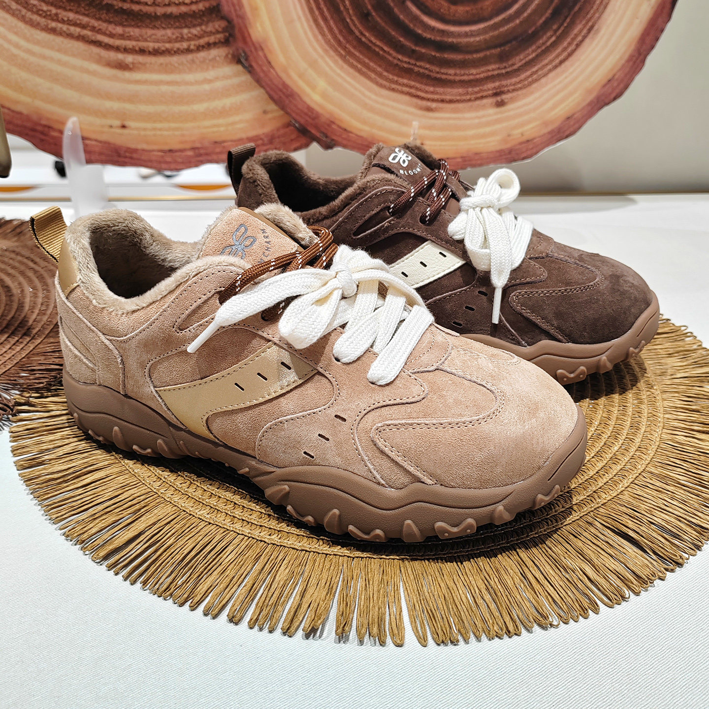 COMELY康莉女鞋2025冬季新款休闲复古平底保暖系带德训鞋KMT58831