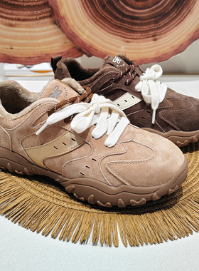 COMELY康莉女鞋2025冬季新款休闲复古平底保暖系带德训鞋KMT58831