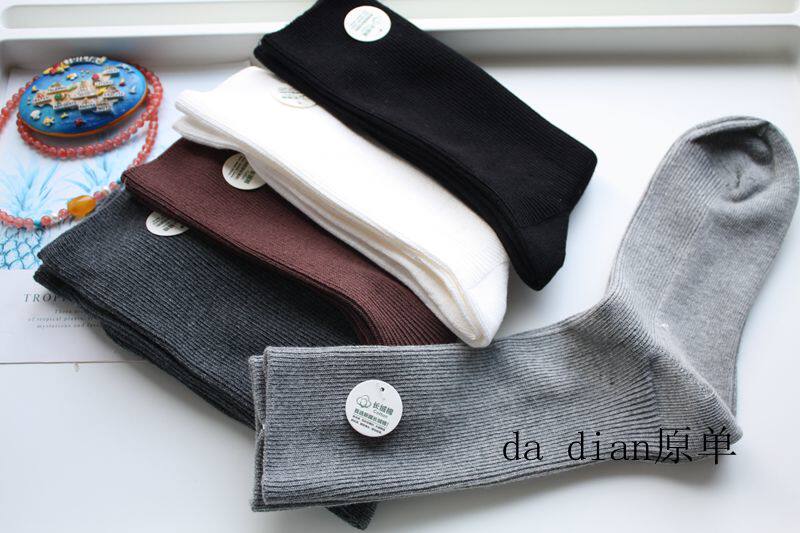 外贸透气吸汗女士纯棉中长筒袜子