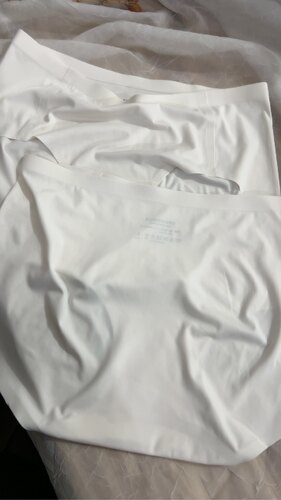 日单无痕一片式夏季女士内裤纯色