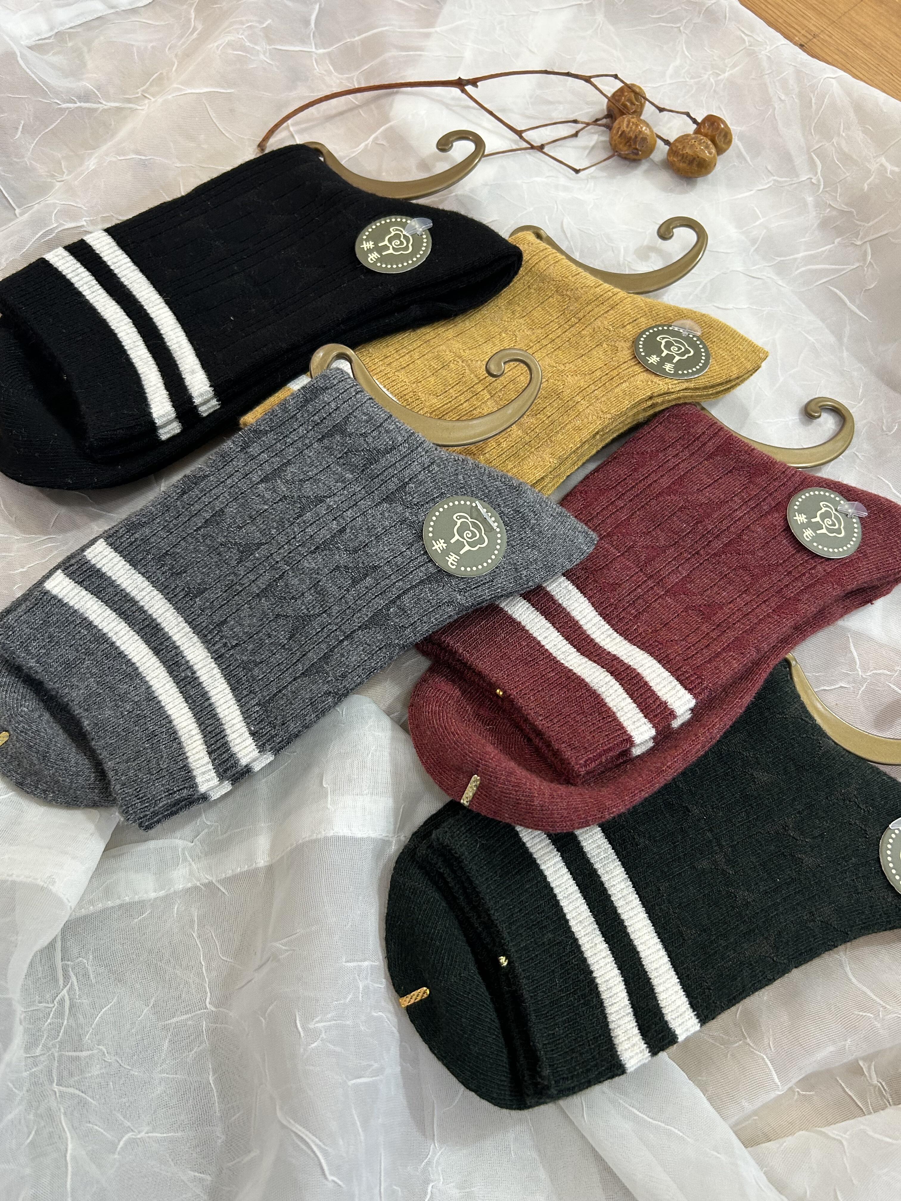 25冬季新品~外贸女士双针羊毛袜保暖舒适 无骨缝合男士袜子中筒