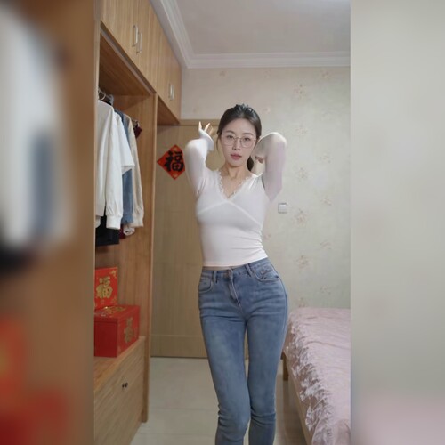舒适修身自然铅笔牛仔裤