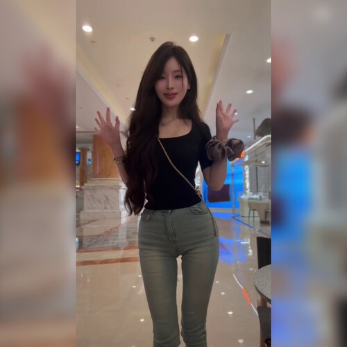 高腰修身显瘦弹力铅笔牛仔裤女