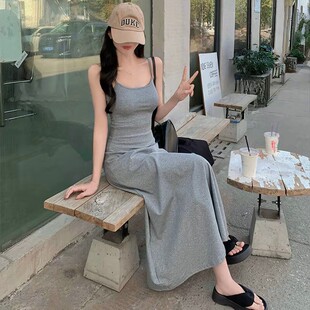 灰色法式吊带连衣裙女2026新款夏季收腰显瘦A字长裙修身气质裙子