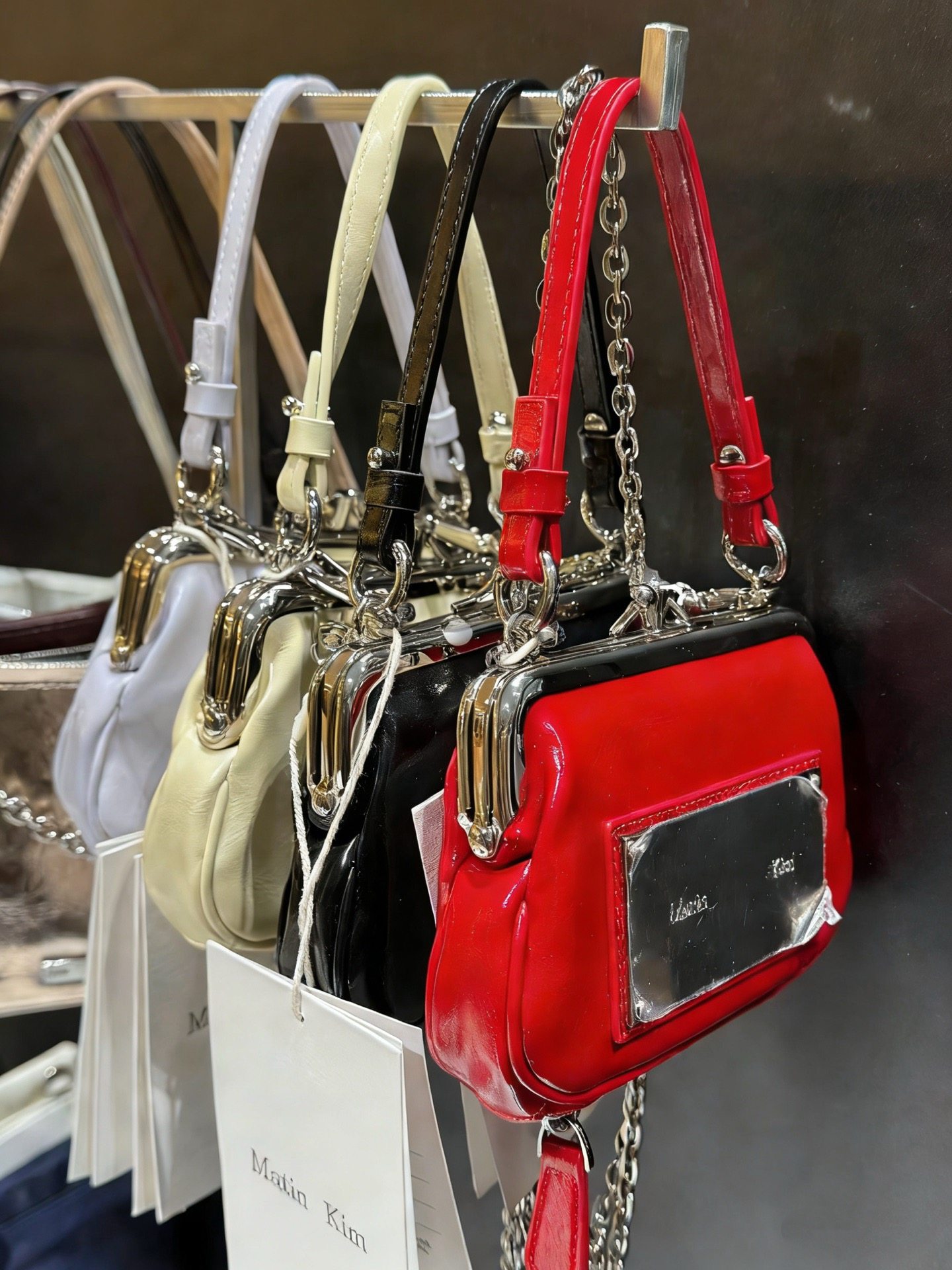 新款迷你小方包～奶油黄/正红/浅芋紫/经典黑,模玩/动漫/周边/娃圈三坑/桌游,动漫背包/钱包/箱包,淘宝优惠券,粉丝福利购,淘宝优惠卷