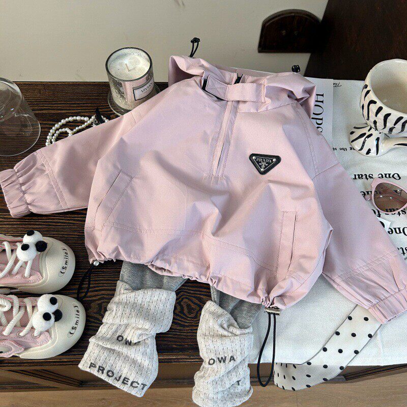 韩版童装2026新款秋季女童贴标冲锋衣儿童洋气堆堆袜打底裤两件套