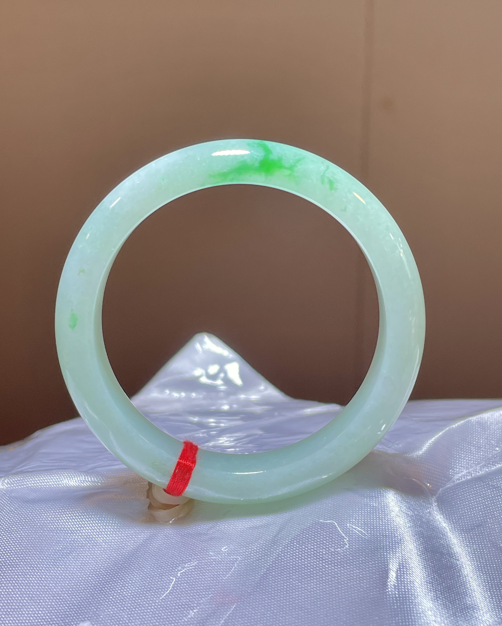 缅甸翡翠A货正品 冰种水润飘绿花正圈手镯53圈口时尚百搭大气简约