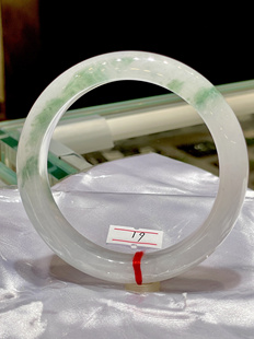 百搭款 缅甸翡翠A货正品 冰种飘花61圈口正圈手镯上手大方好看时尚