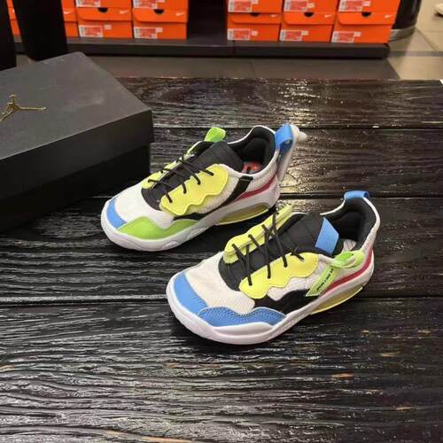 Nike Air Jordan 中大童魔术贴气垫运动休闲鞋 CW6595-110