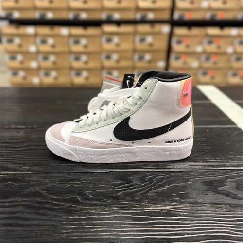 NIKE/耐克女子BLAZER MID 高帮耐磨运动休闲板鞋 DO2331-FD4342