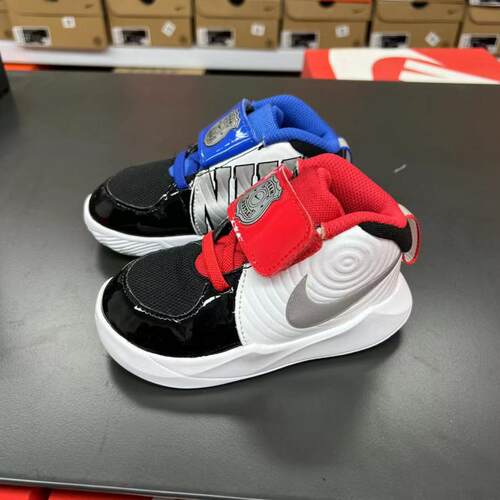 耐克Nike Team Hustle D儿童鸳鸯鞋篮球鞋运动鞋CK0617-001