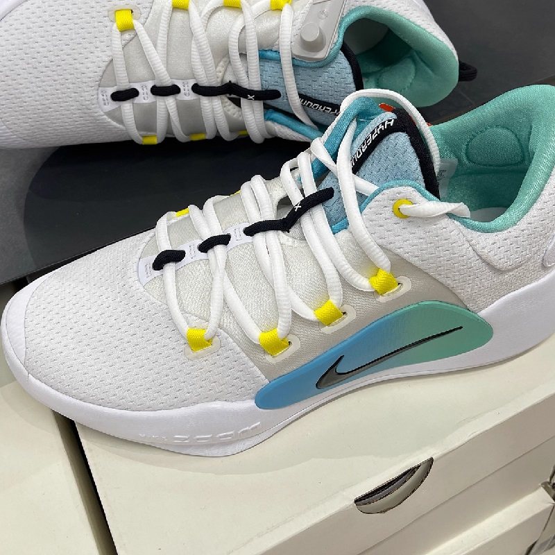 NIKE耐克男子减震耐磨低帮透气实战运动篮球鞋FN3441-101