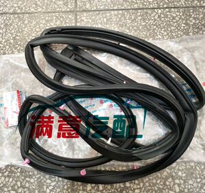 皇冠 利亚纳 后门车门胶条 中门密封胶z条 带扣