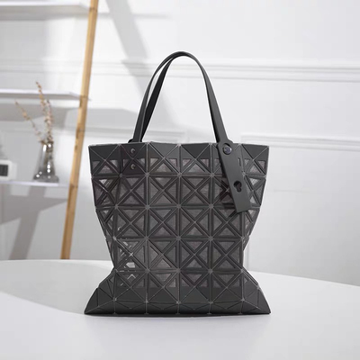 日本同款镂空几何菱格手提包