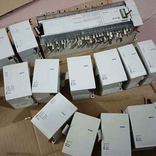 可维修台达DVP04AD-H3，模拟量输入模块，成成新，，议价