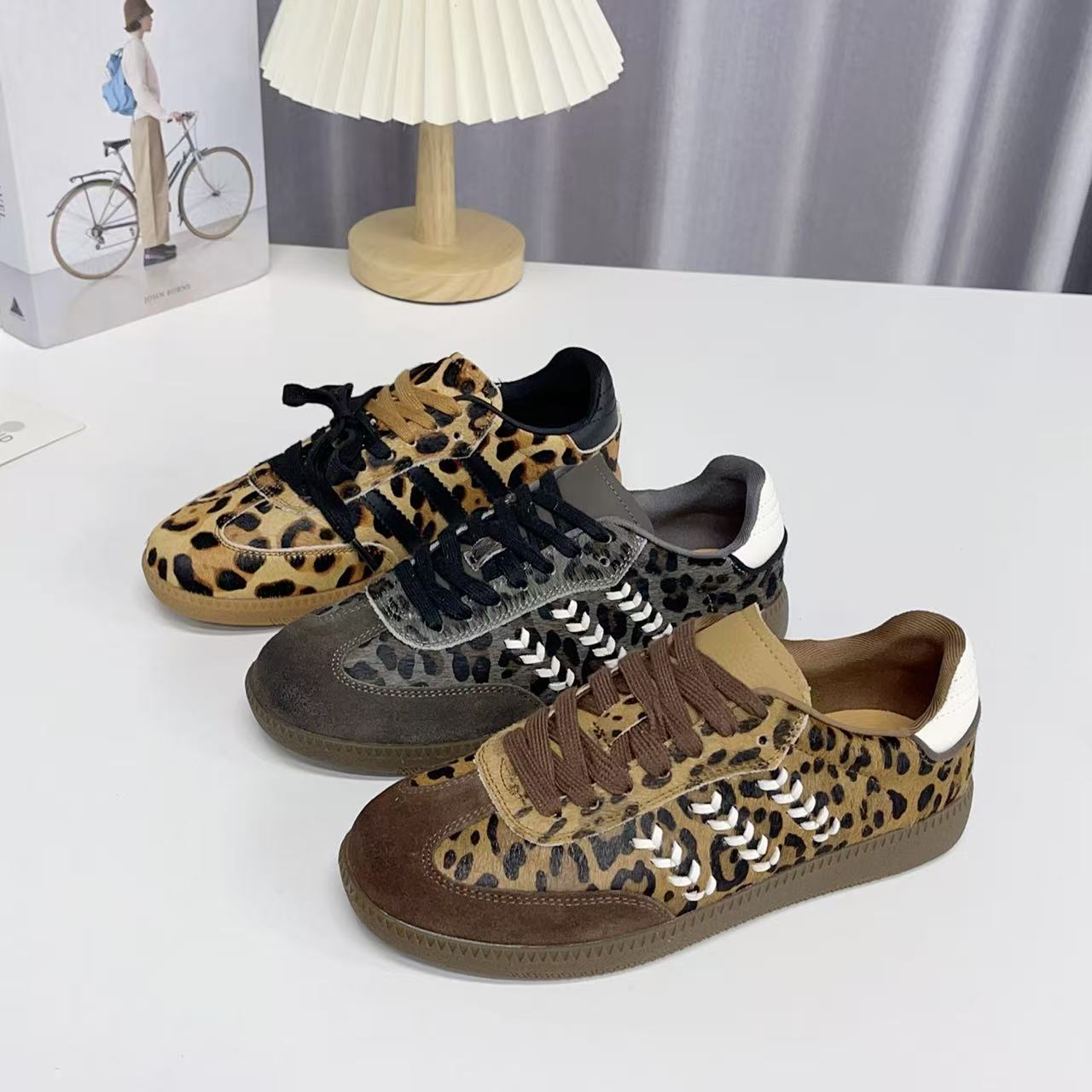真皮豹纹复古德训鞋女2025