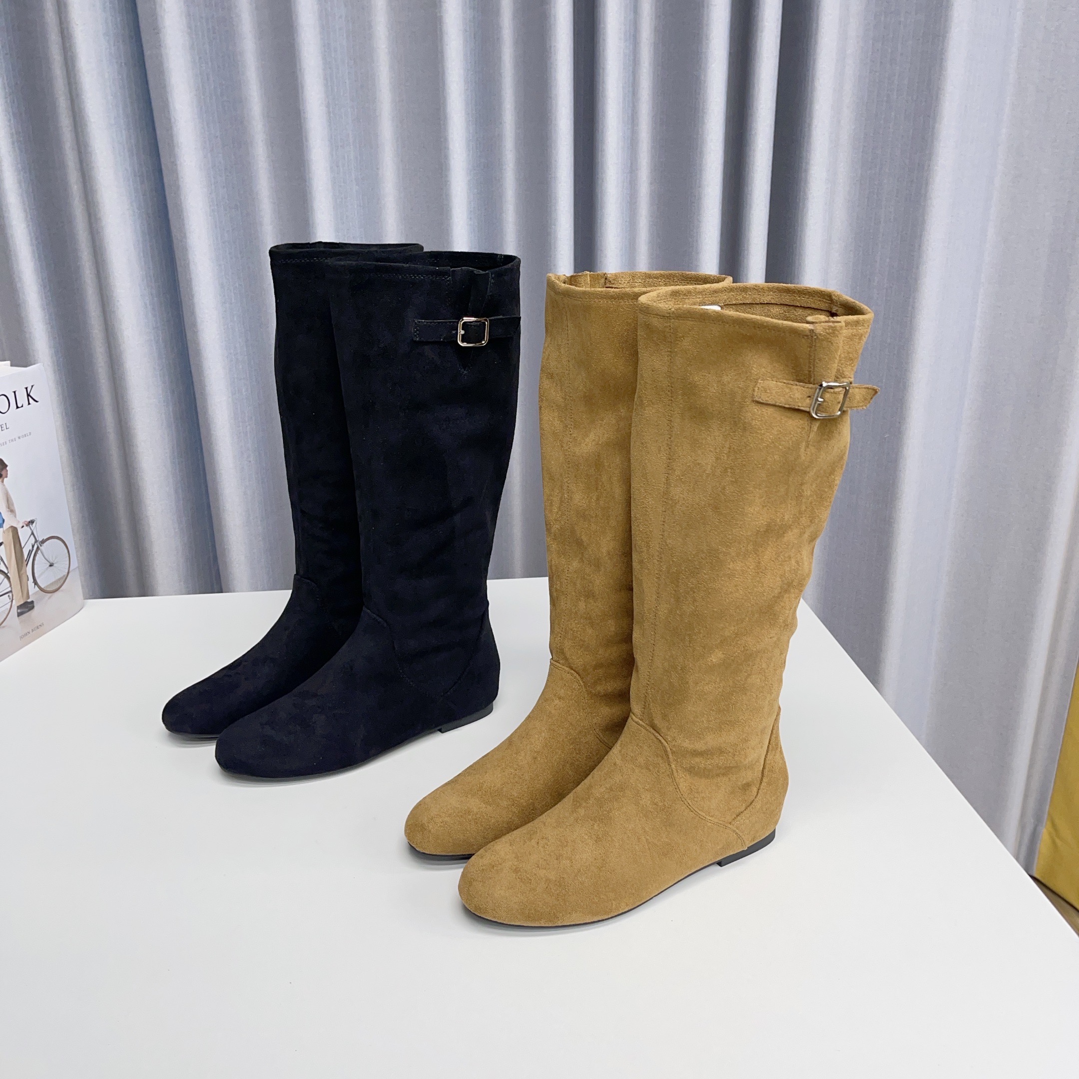 英伦复古烟管女靴绒面高筒靴