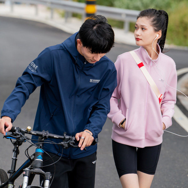 361 학위 남성 2023 봄과 가을 새로운 운동복 경량 빠른 건조 통기성 싱글 윈드 브레이커 후드 남성용 윈드 브레이커 러닝