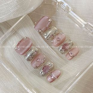 豆沙粉布契拉提 | 玻璃珠猫眼镜面纯手工定制穿戴甲短款美甲实拍