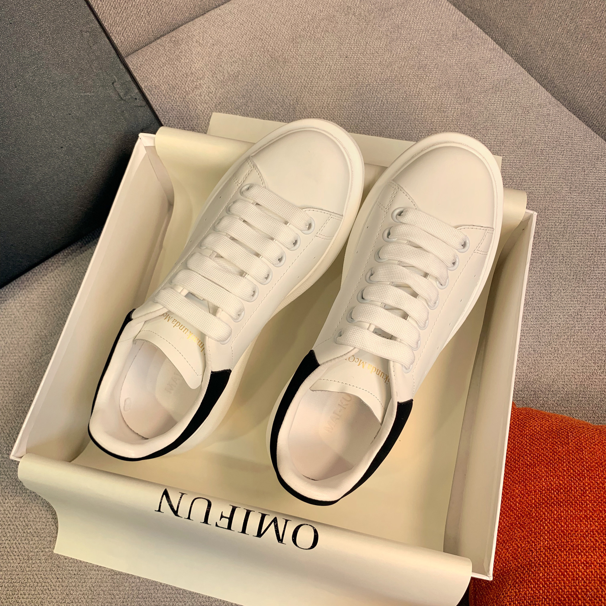 2020春季新款麦昆板鞋小白鞋女百搭松糕厚底袁姗姗同款内增高麦坤