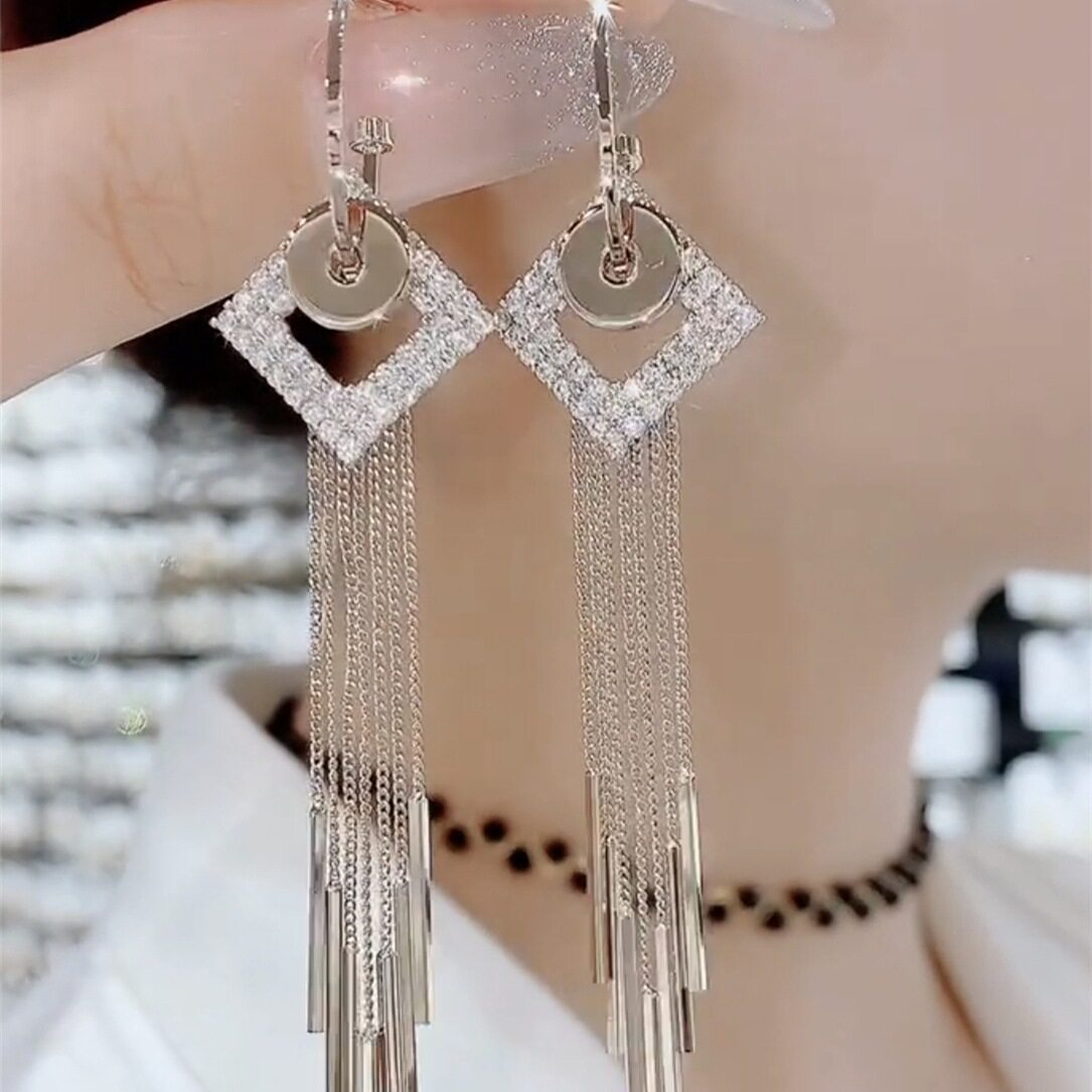 高级感菱形镶钻浅金色流苏耳扣耳环女长款夸张设计感日韩原创配饰