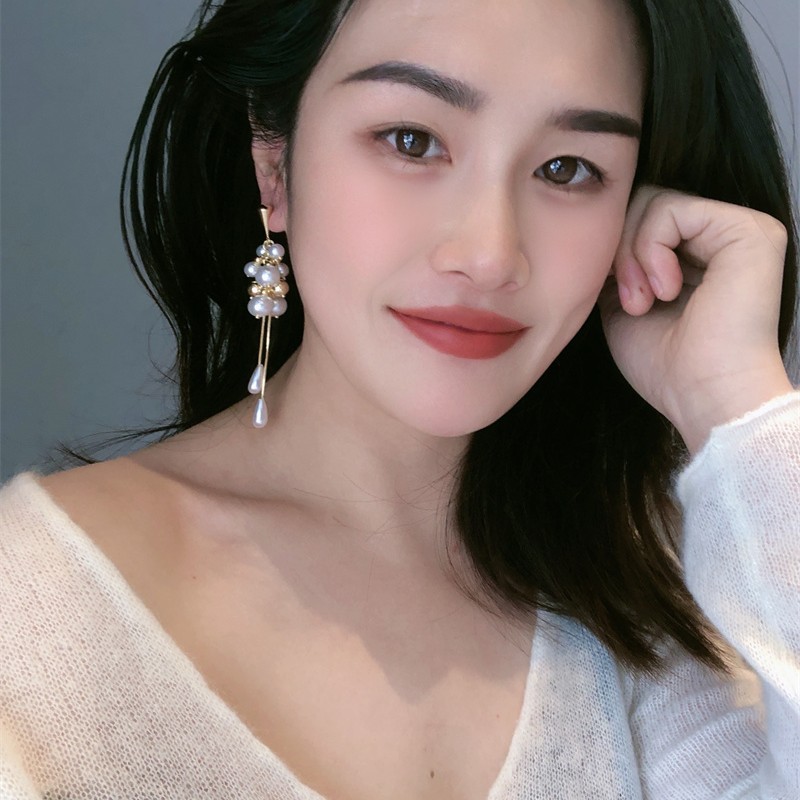高级感珍珠葡萄串水滴流苏耳环女轻奢风温柔显气质精致耳坠耳饰