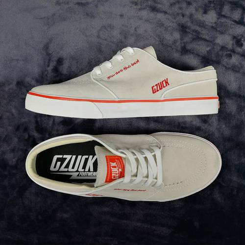 几朱可男女款专业滑板鞋厂直销