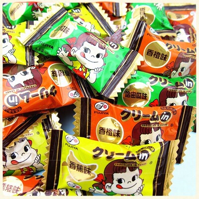 不二家香蕉味巧克力夹心散装糖果