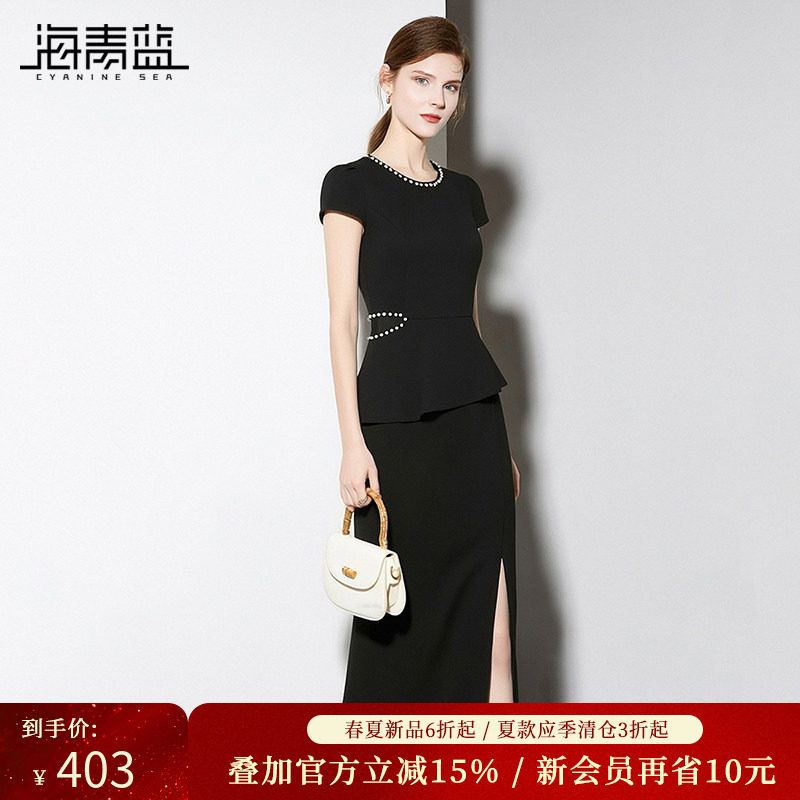 海青蓝 珍珠圆领黑色连衣裙女2026夏季新款收腰开叉包臀修身长裙