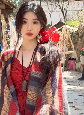波西米亚风2025新款丽江古城旅游红色披肩女秋外搭复古民族风斗篷
