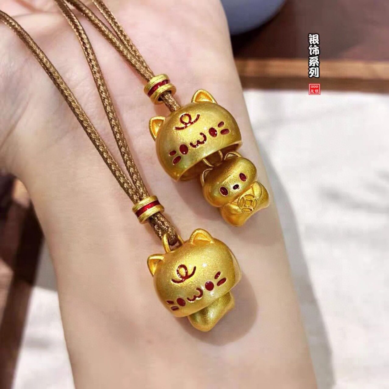 小红书爆款足银9999躲猫猫吊坠可爱卡通招财猫项链女萌宠猫咪银来