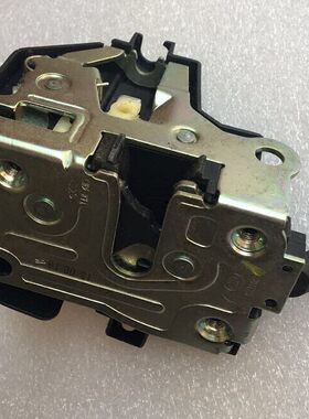 适用奇瑞风云2电控门锁块三3二厢车门左L右R前后门锁带闭锁器总成