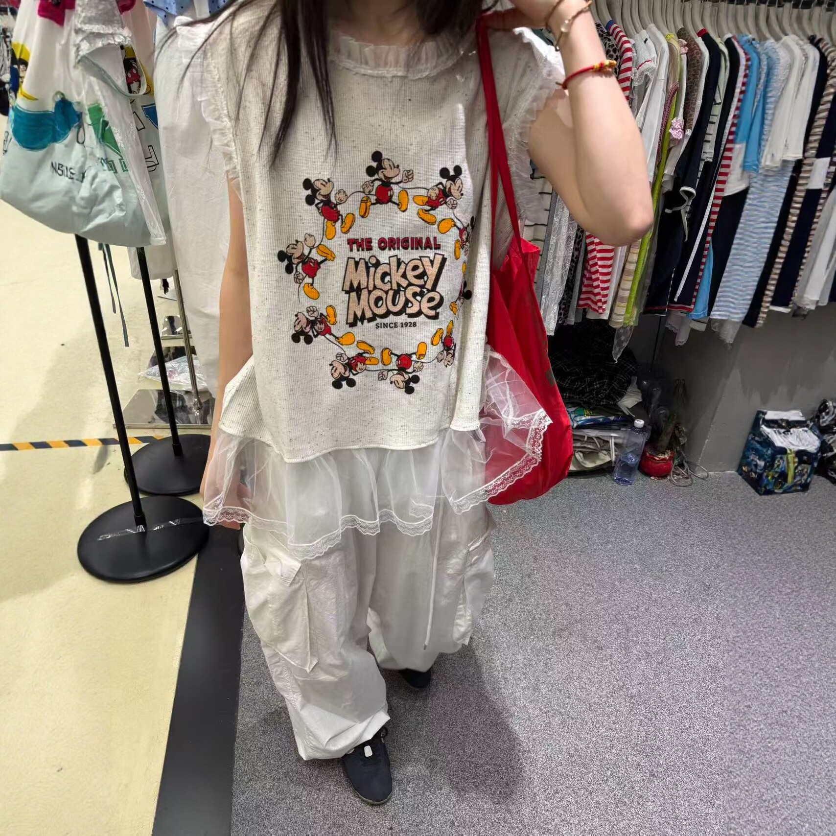 米奇印花无袖T恤蕾丝拼接上衣女