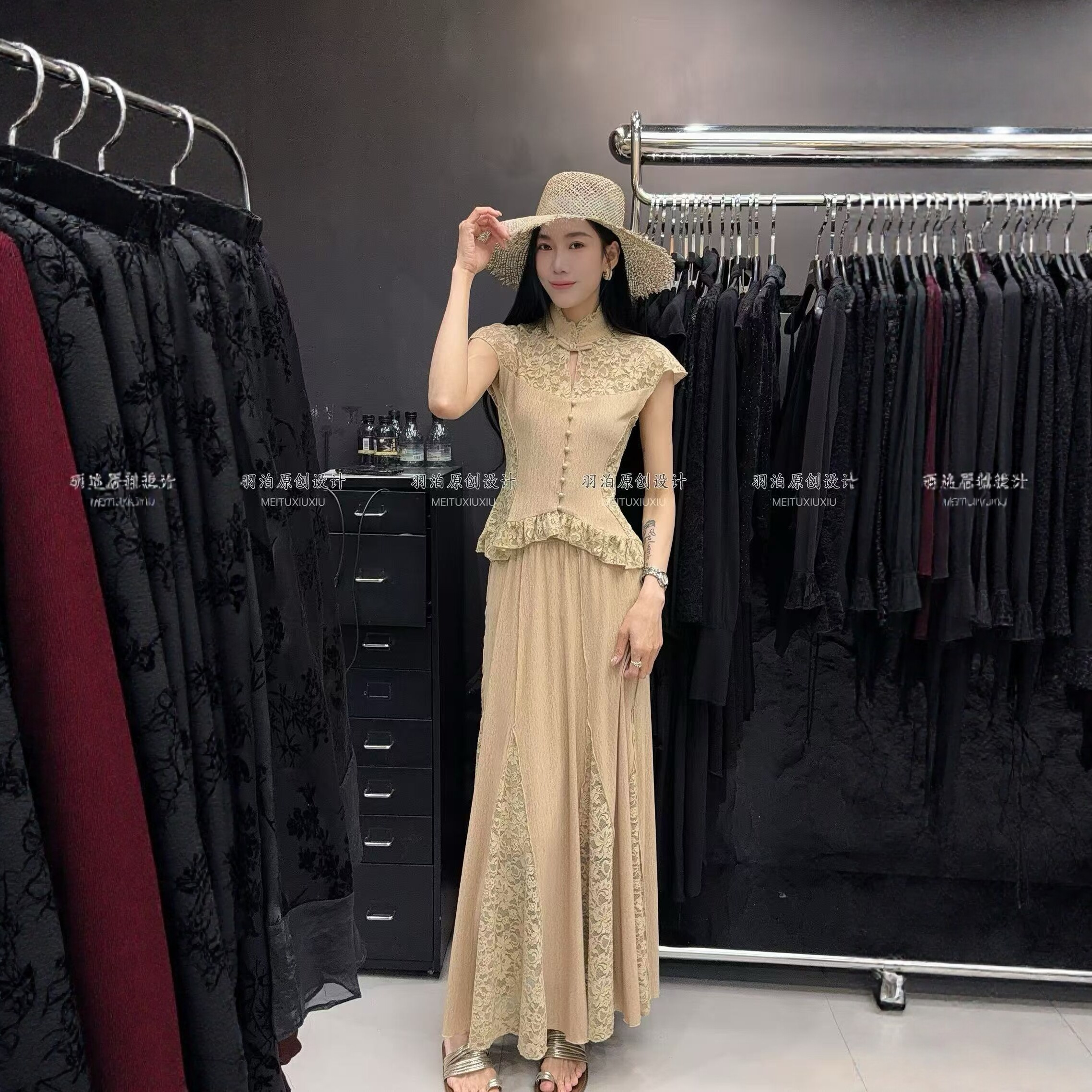 立领复古新中式拼蕾丝显瘦T恤女