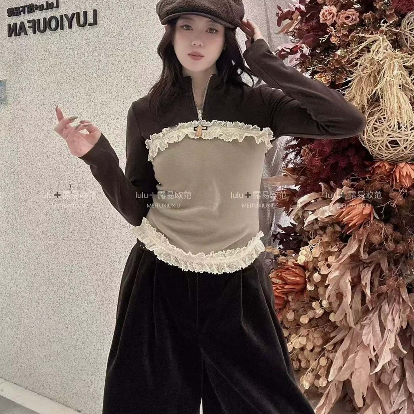 拼蕾丝花边修身拉链立领加绒上衣