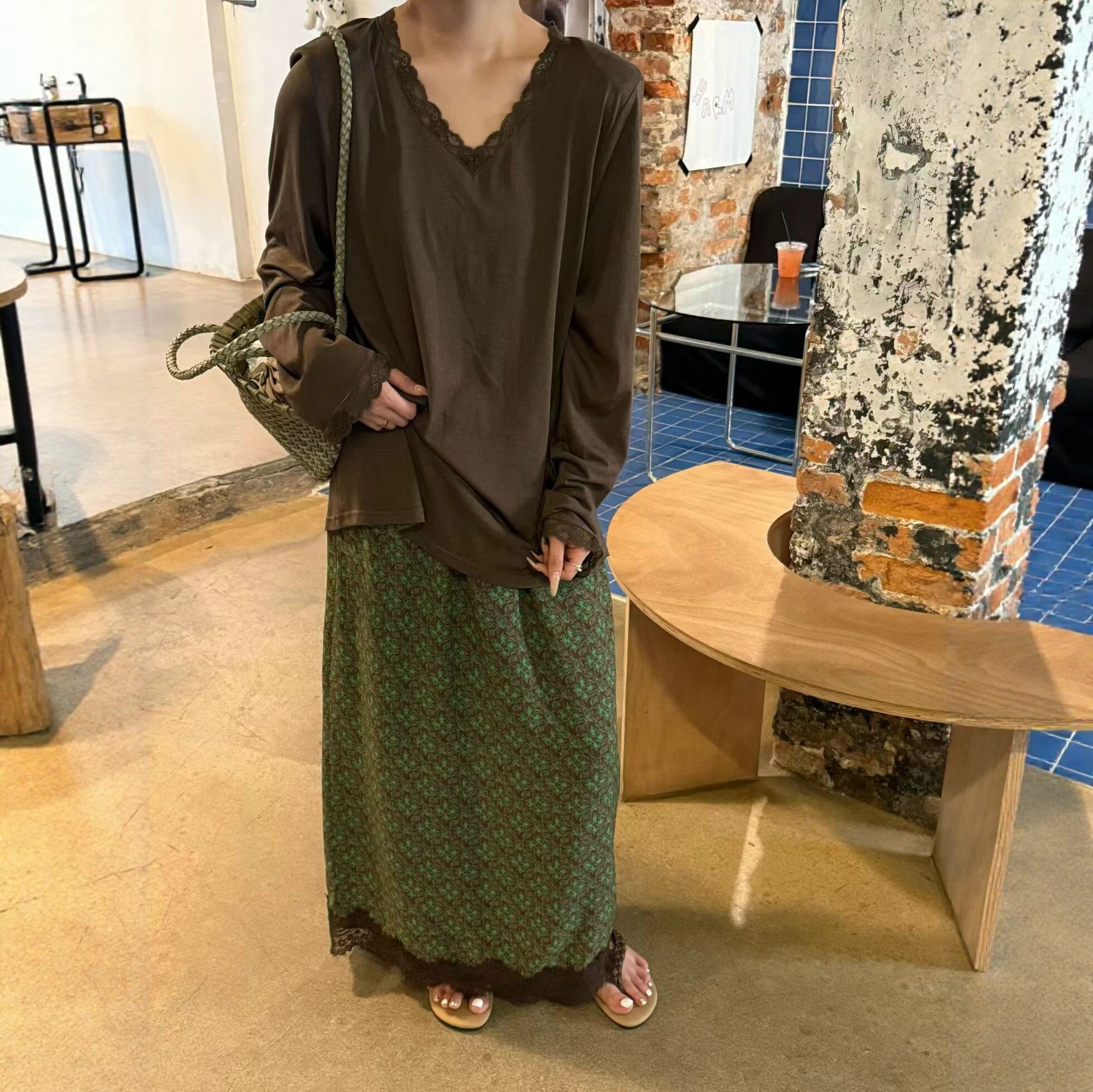 V领蕾丝拼街防晒衫T恤设计感上衣