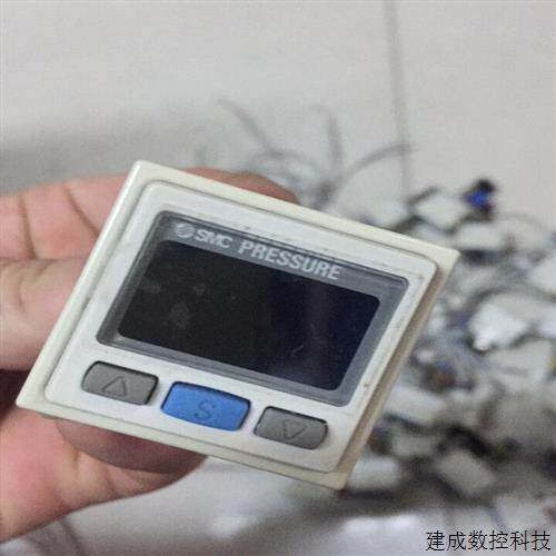 议价(请询价)SMC ISE30A-01-N  数显压力开关