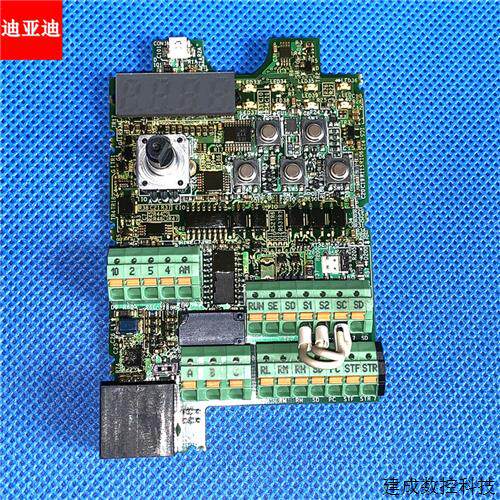 议价三菱变频器D700-D740系1.5-2.2-3.7-5.5-7.5kw端子控制cpu板