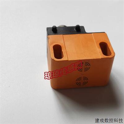 议价易福门IN5327 IND3004DBPKG/US阀门位置感测器电感式双接近开