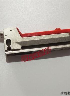 议价Leuze劳易测GS 63B/6D.3-S8标签检测感测器车标贴机槽型电眼