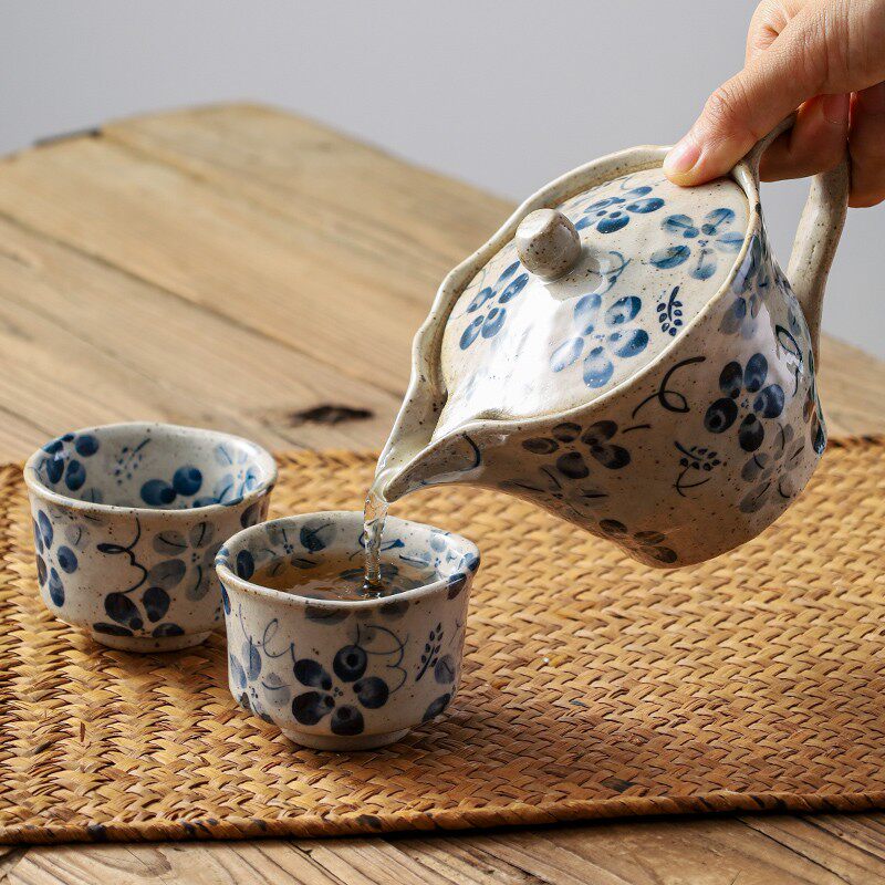 日本进口陶瓷蓝染花手绘茶壶套装