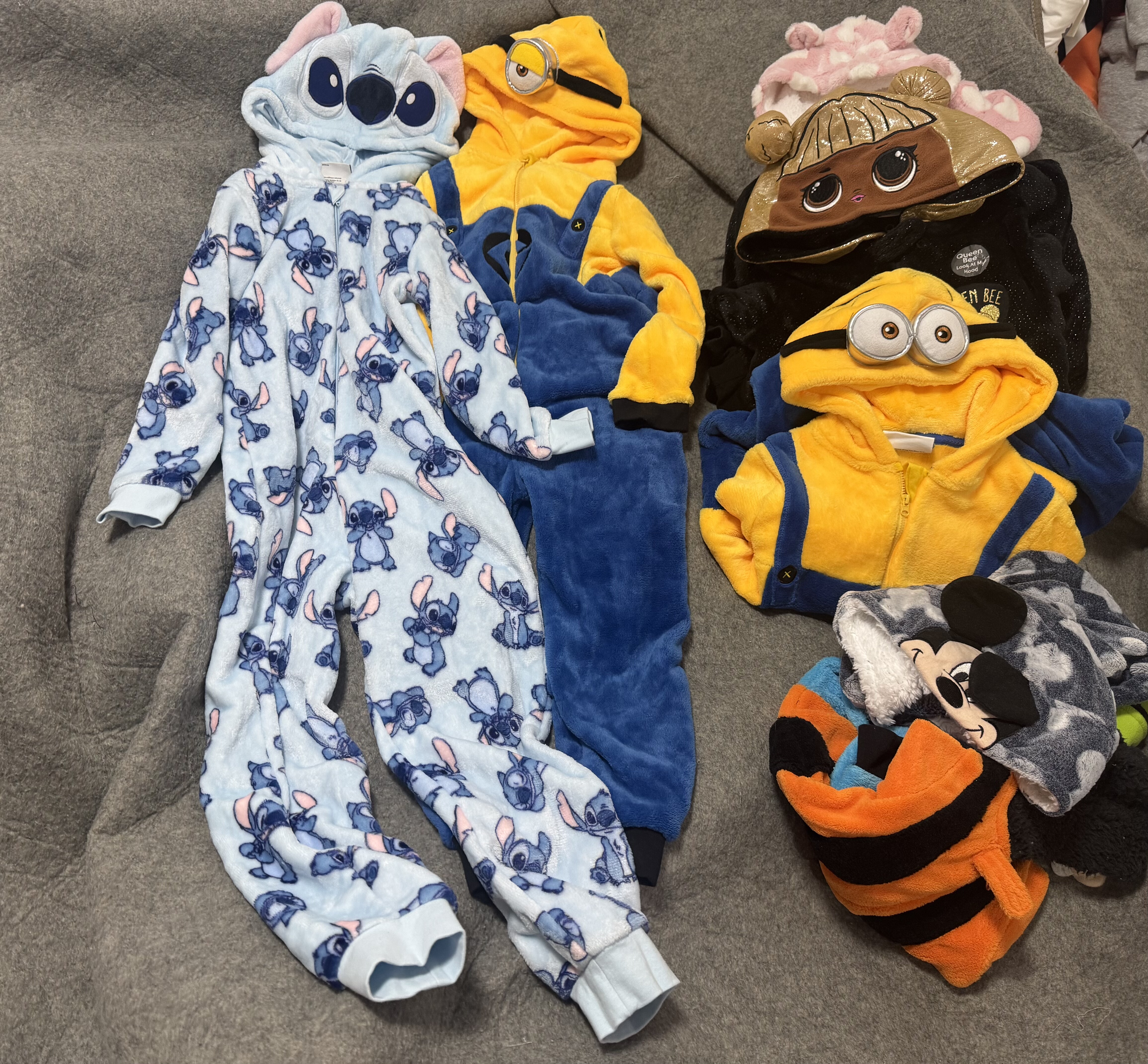 外贸原单秋冬儿童加厚珊瑚绒卡通造型连帽爬服连体家居服