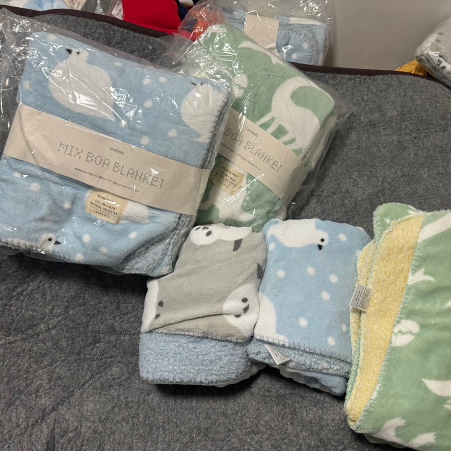 外贸原单秋冬宝宝羊羔绒毯子加绒毛毯婴幼儿毛绒盖毯