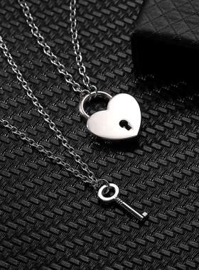 2pcs Romantic Couple Necklace for Women Men Key Lock Heart