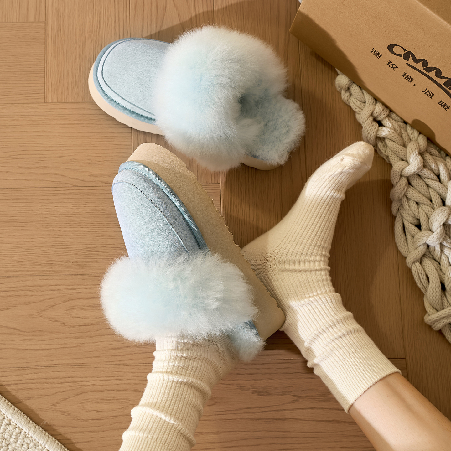 象蕉2025新款厚底毛毛拖鞋