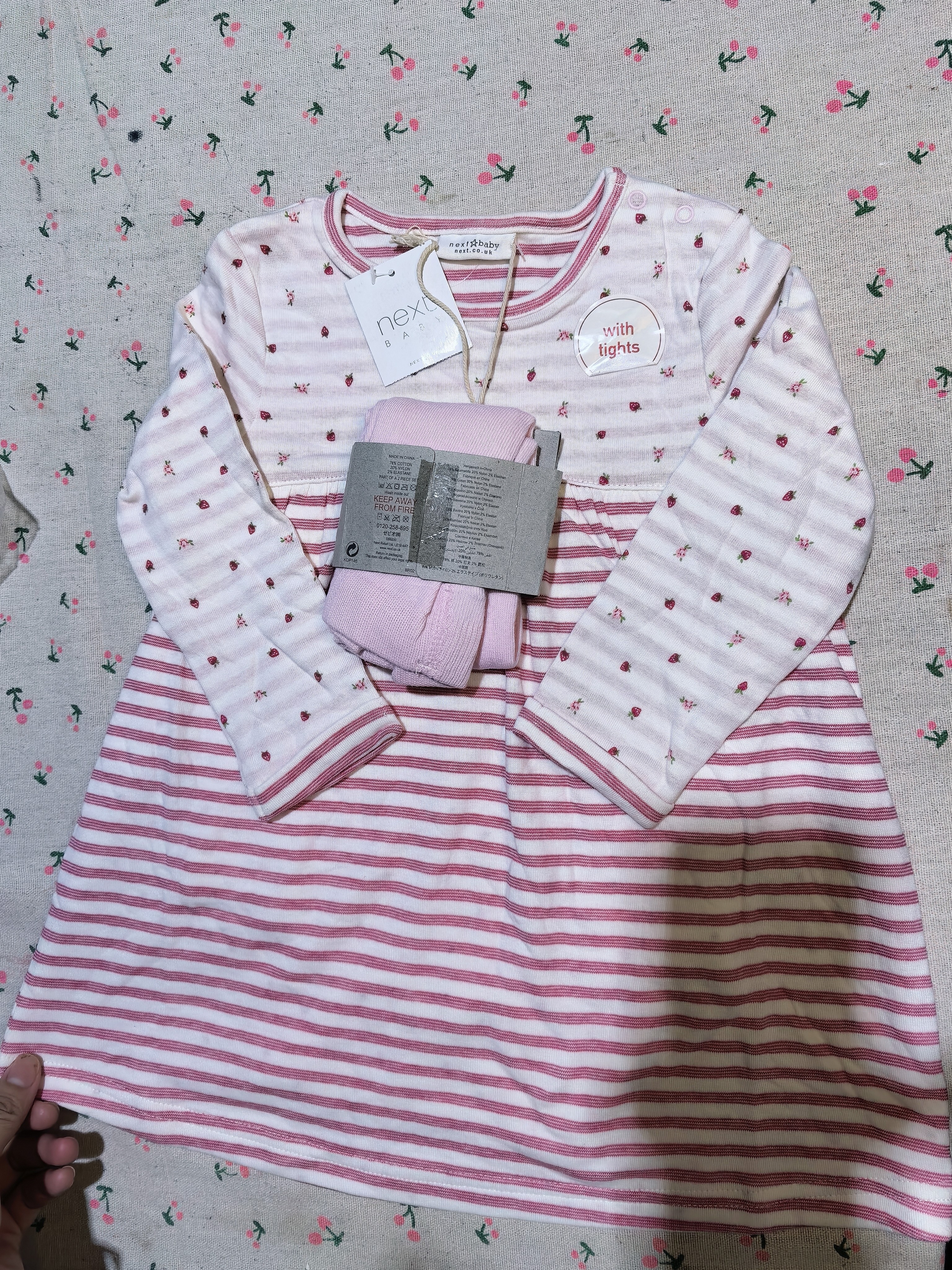 现货英国next童装正品女童女宝宝草莓条纹包屁衣式连衣裙＋连袜裤