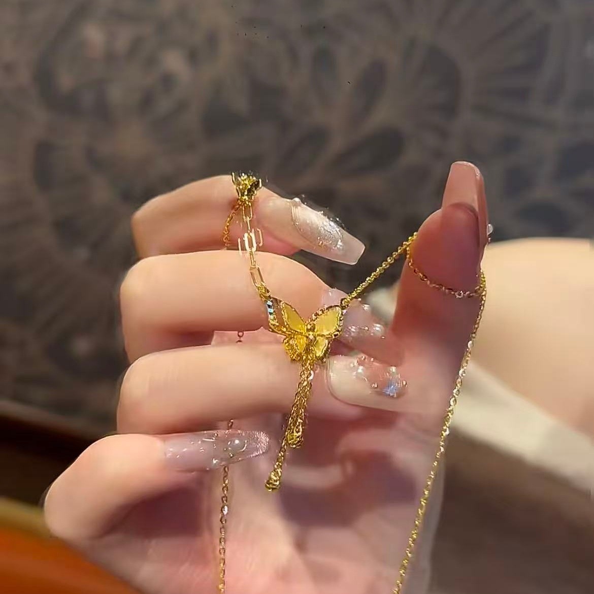 仙女蝴蝶流苏项链女仿黄金小众轻奢高级感锁骨链颈链配饰沙金饰品